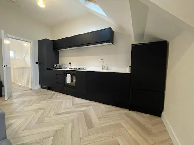 Brand-New Stylish 2Br Duplex In Pontcanna Cardiff Modern & Cozy Stay