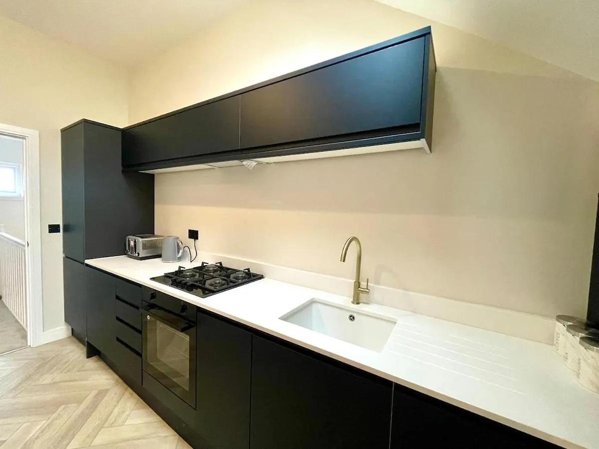 Brand-New Stylish 2Br Duplex In Pontcanna Cardiff Modern & Cozy Stay